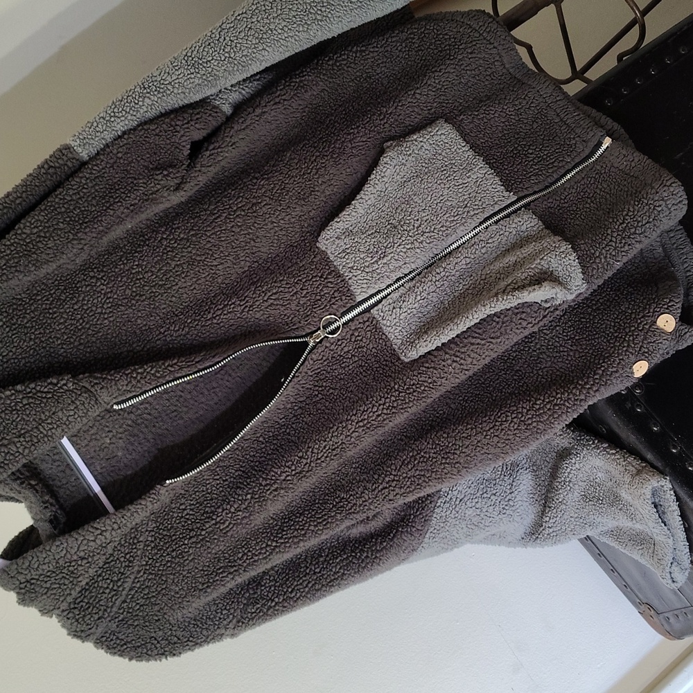 1xl Fuzzy Warm Coat And Pants